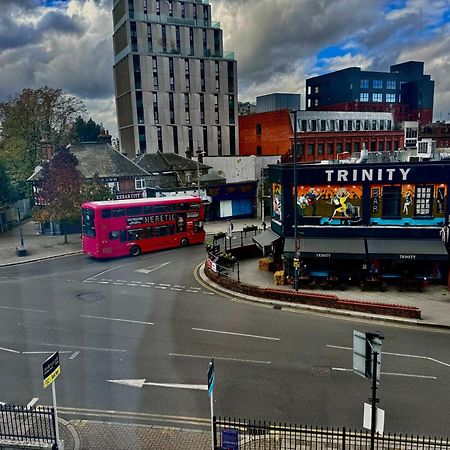 Luxury 2 Bed Entire Apartment-Near Tube & Shopping Centre Harrow Extérieur photo